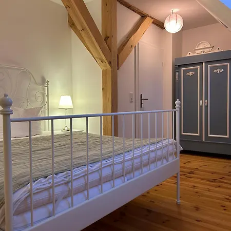 Stadtwohnung Direkt Im Zentrum * Нойштрелиц